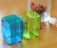 情侶懶人牙刷杯 創(chuàng)意家居生活新寵，點(diǎn)綴日常小確幸